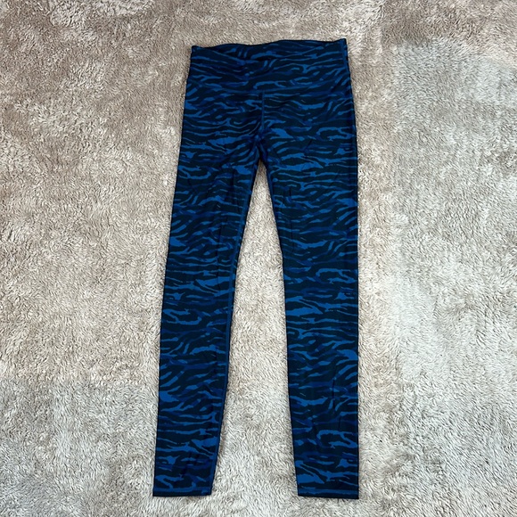 Fabletics Salar Legging - Picture 3 of 4
